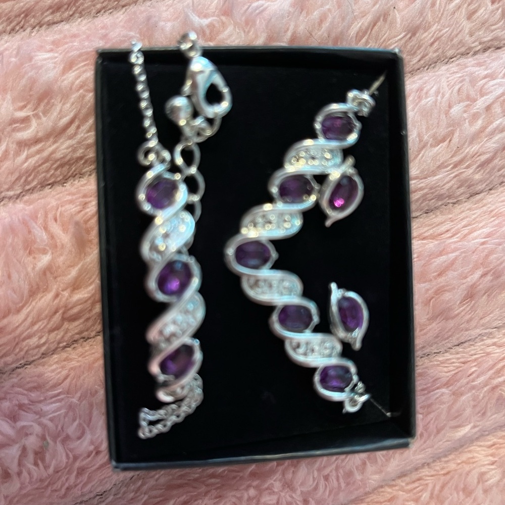 Avon Silver and Purple Necklace Set